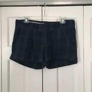 ‼️ LAST CHANCE! Navy/Green Plaid A&F Shorts